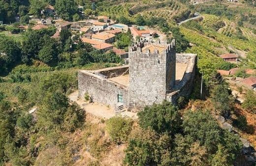 Place Castelo de Arnóia