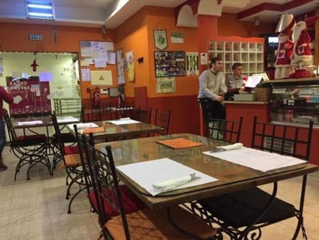 Restaurantes Pizzaria Cores e Sabores