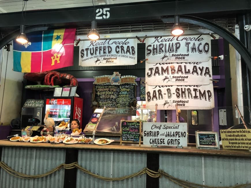 Lugar French Market - Shops of the Colonnade