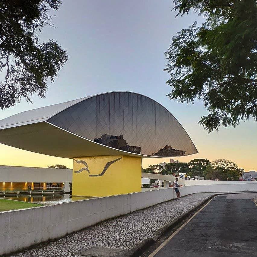 Lugar Museu Oscar Niemeyer