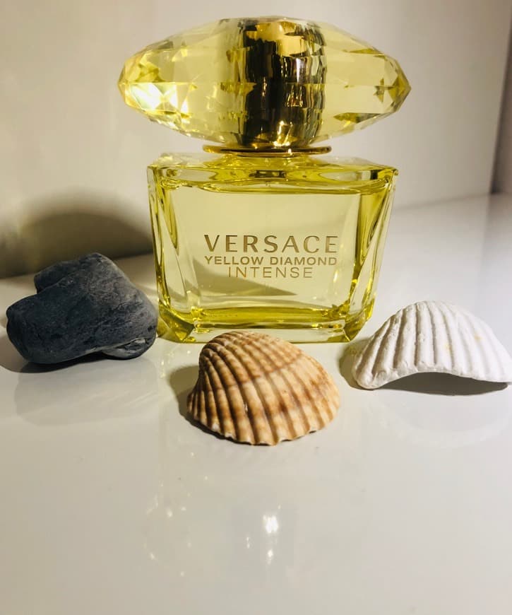 Belleza Versace Yellow Diamond Intense Eau De Parfum 30 ml