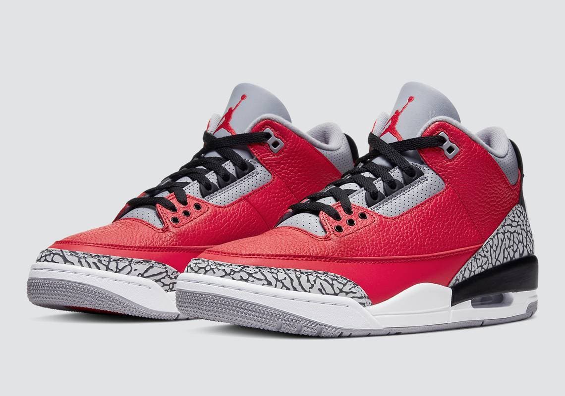 Producto Jordan

Air Jordan 3 Retro
“Red Cement/Unite”