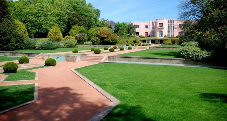 Place Serralves