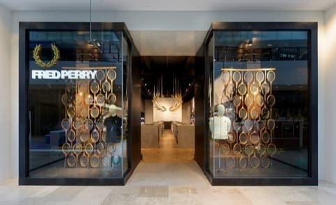 Place Fred Perry