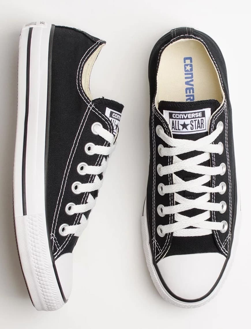 Producto Black Chuck Taylor cano baixo