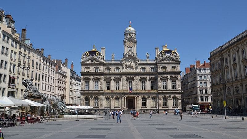 Place Hôtel de Ville de Lyon