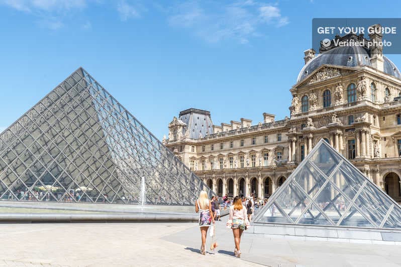 Place Museo del Louvre