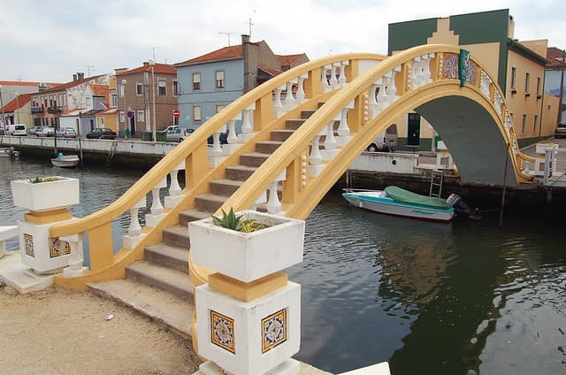 Place Ponte dos Carcavelos