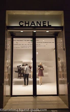 Lugar Chanel