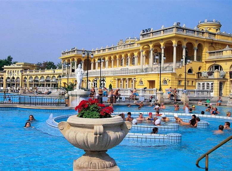 Lugar Széchenyi Thermal Bath