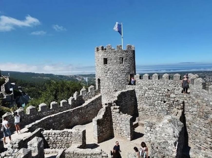 Lugar Castelo dos Mouros