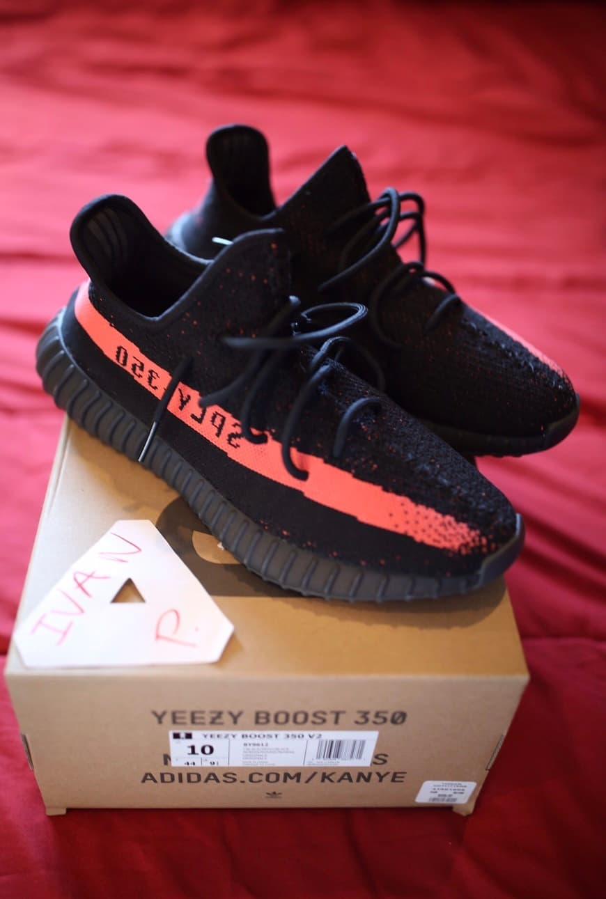 Moda Yeezys 350 v2 red