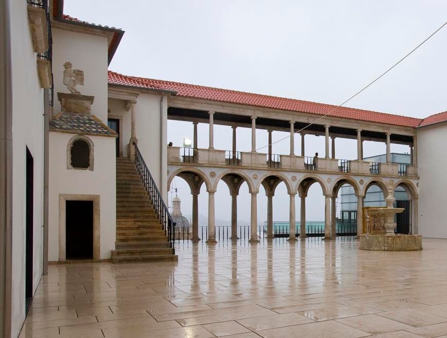 Place Museo Nacional de Machado de Castro