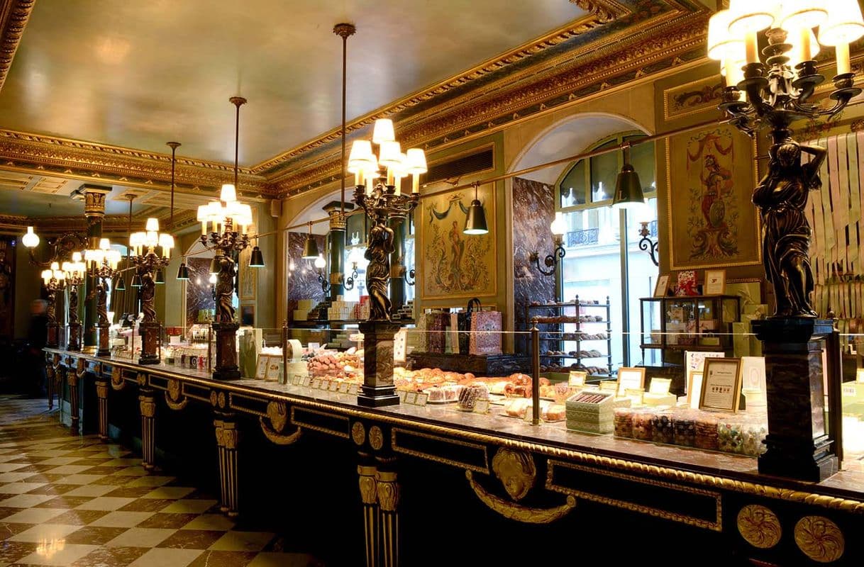 Restaurants Ladurée Paris Champs Elysées