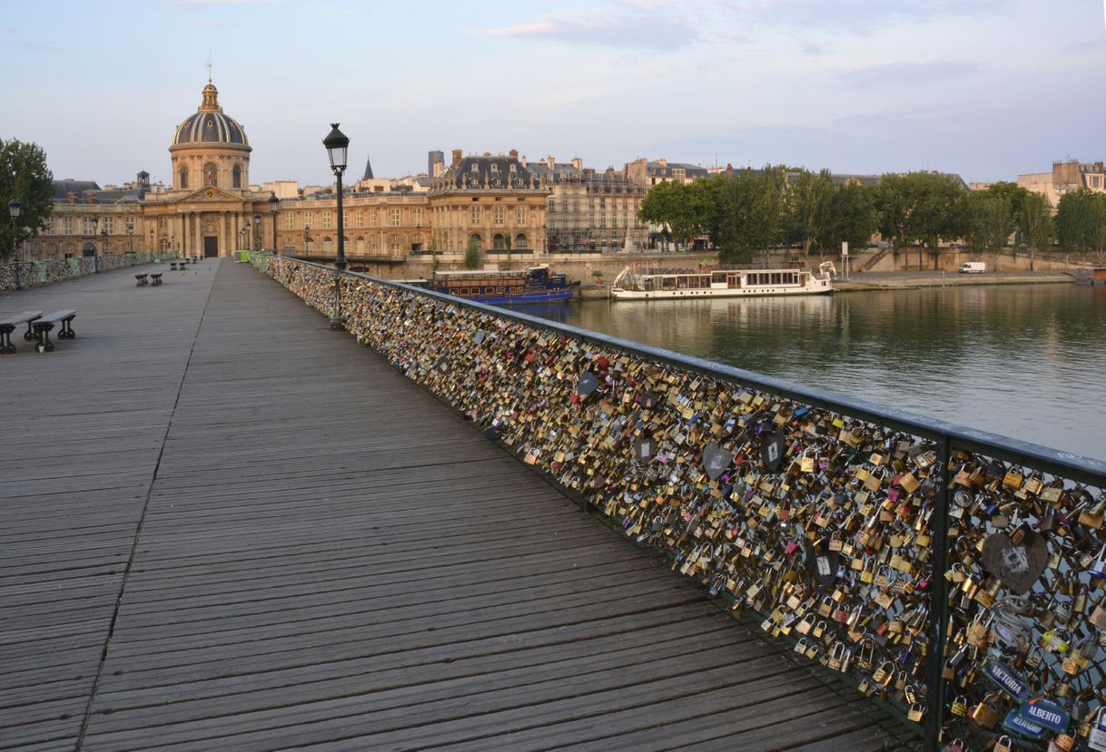 Place Puente de las Artes