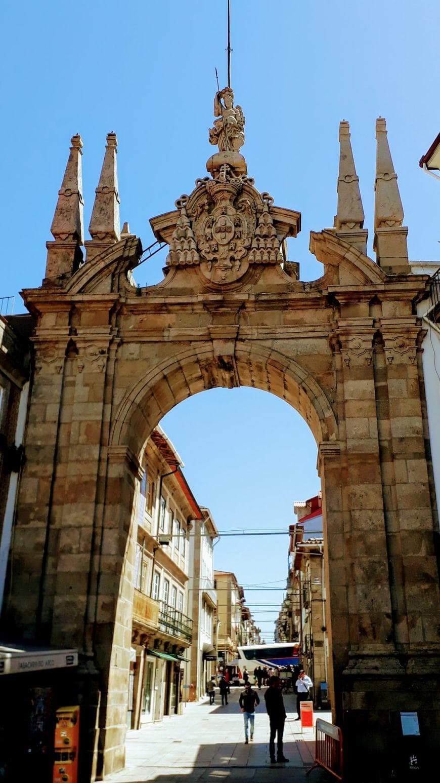 Lugar Arco da Porta Nova