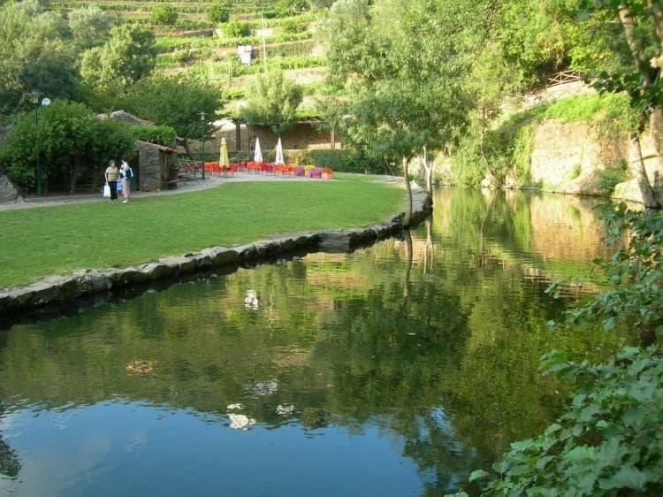 Lugar Praia Fluvial Do Rio Teixeira