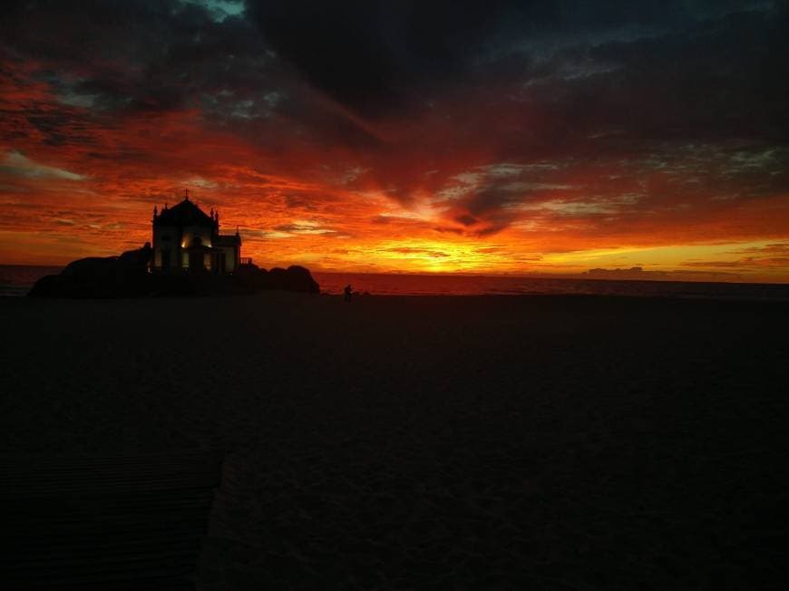 Lugar Senhor da Pedra beach