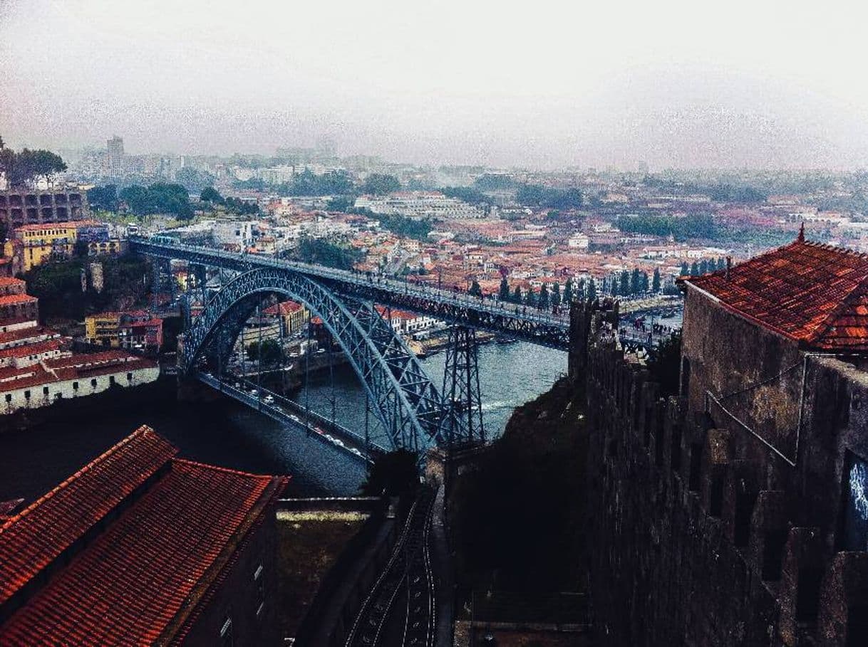 Moda Ponte Luís I, vista da Muralha