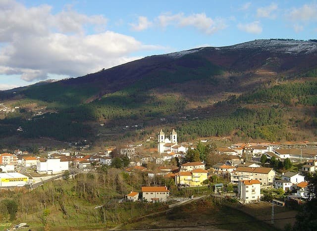 Lugar Ribeira de Pena