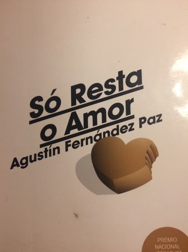 Moda Só Resta o Amor, Agustin Fernández Paz - Livro - Bertrand