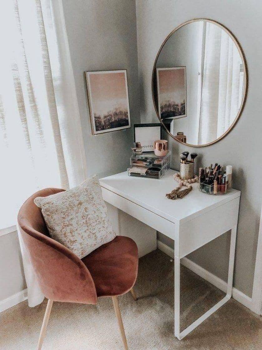 Fashion Makeup corner