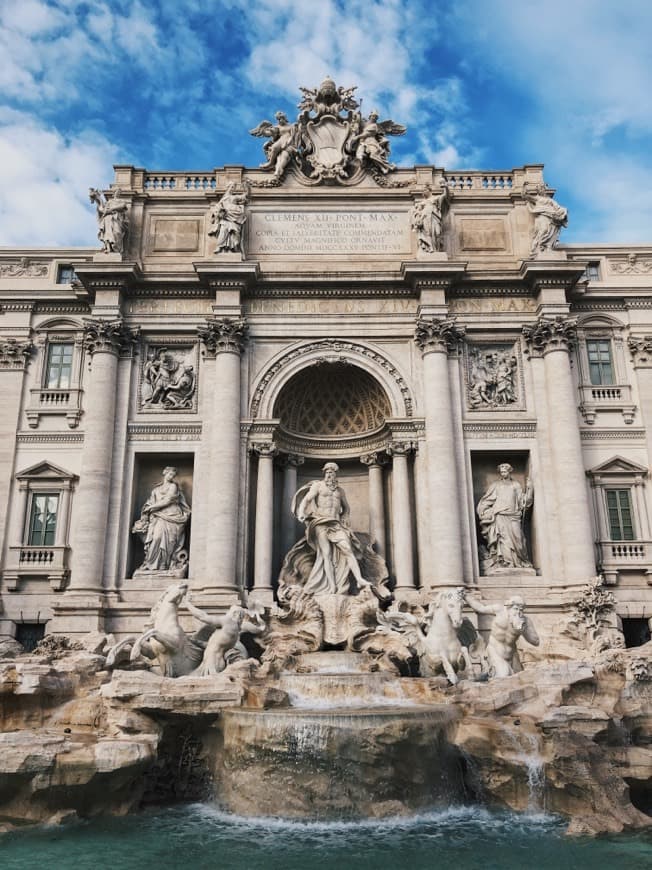 Place Fontana di Trevi