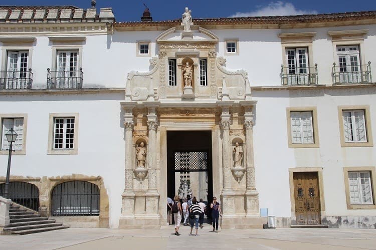 Place Porta Férrea