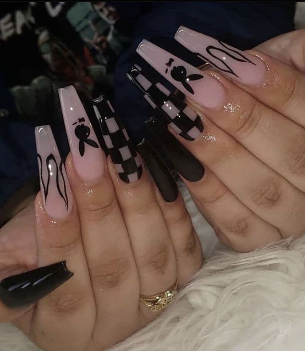 Moda Nails