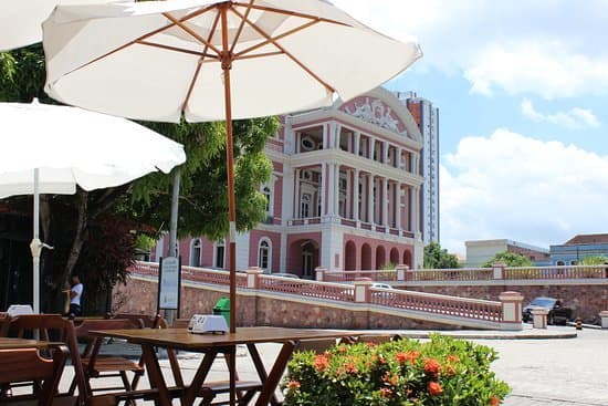 Restaurantes Tambaqui de Banda Teatro Amazonas