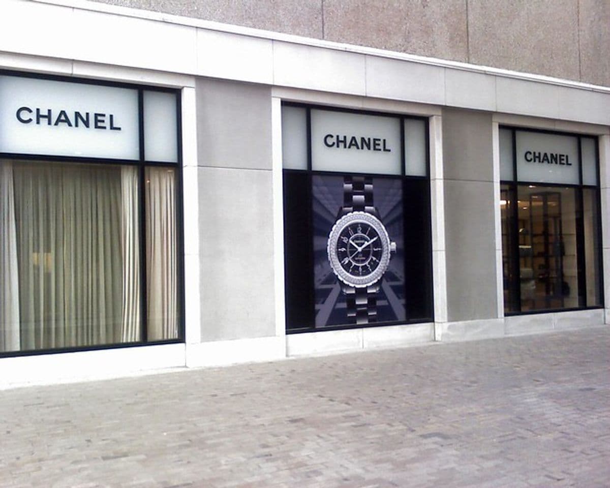 Lugar Chanel