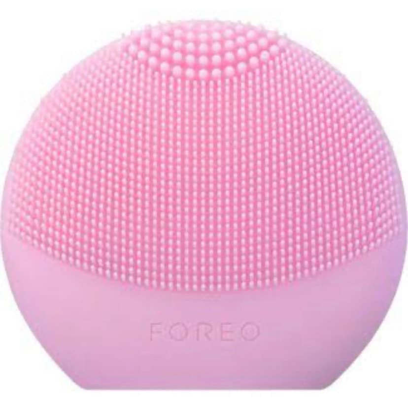 Fashion FOREO l Feel amazing with our skincare and oral care devices