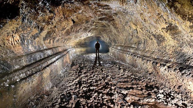 Lugar Cueva del Viento