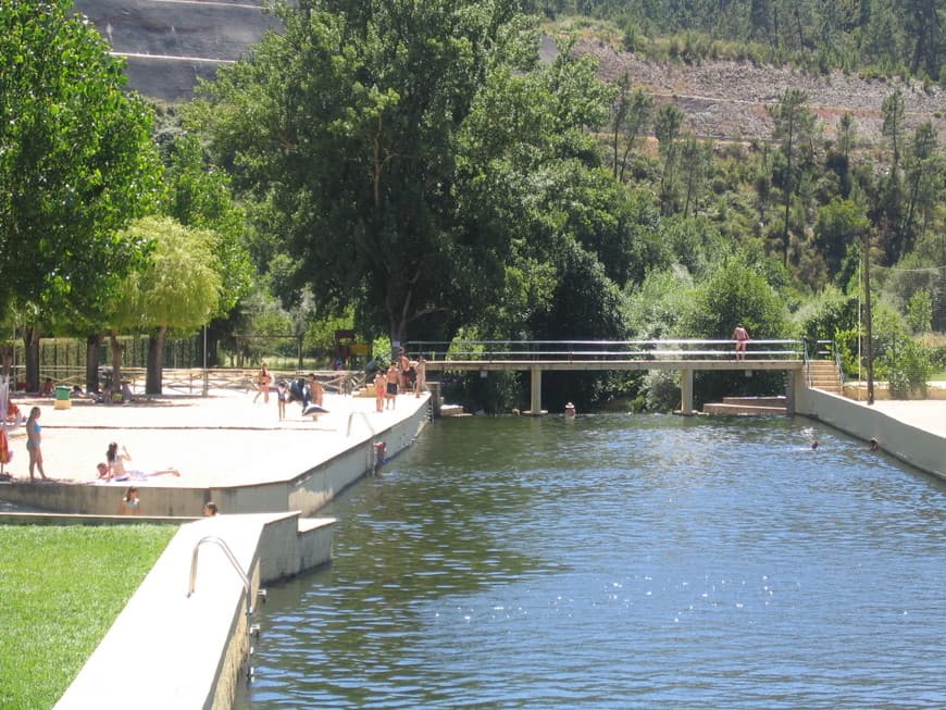 Place Bar Restaurante da Praia Fluvial Aldeia Ruiva