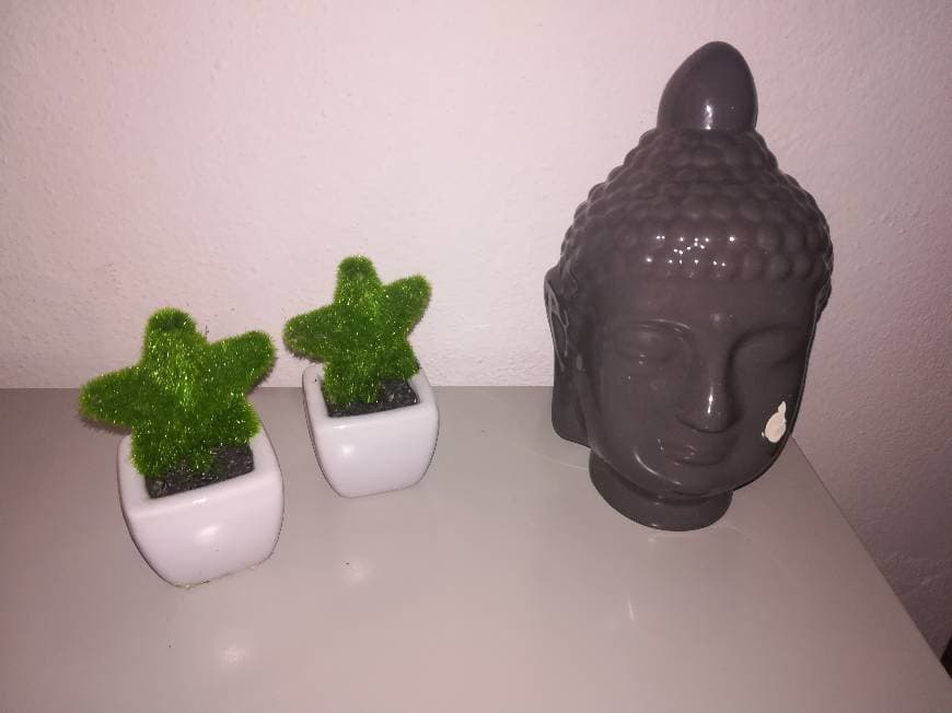 Producto Buda e flores de plástico 