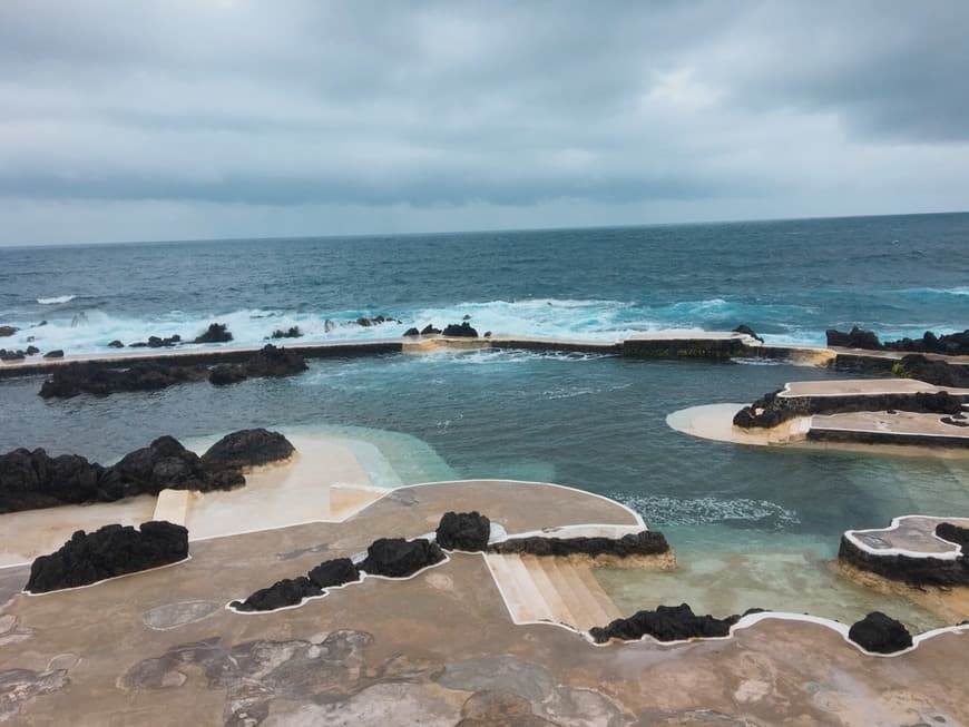 Place Piscinas Naturais de Porto Monìz