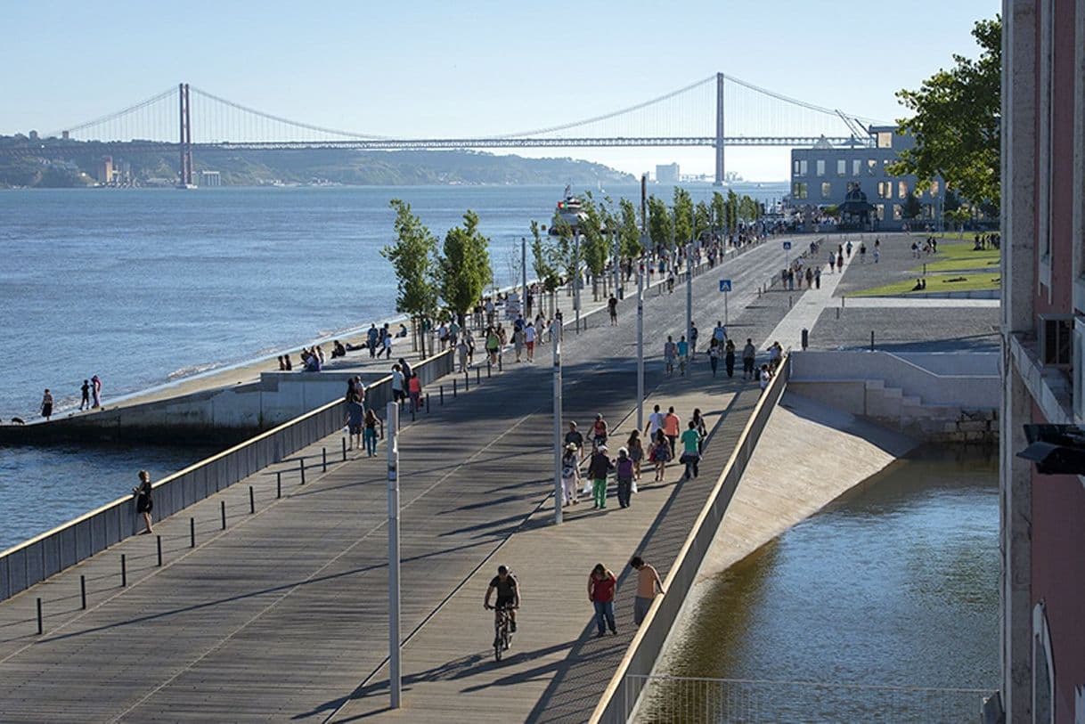 Place Ribeira das Naus