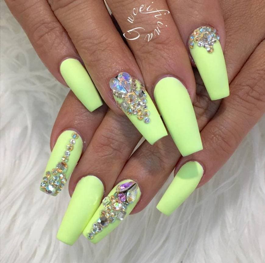 Moda Unhas bailarinas amarelas