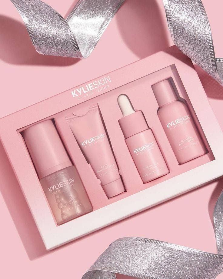 Moda A coleção Holiday 2019 da kylie skin 💖💋