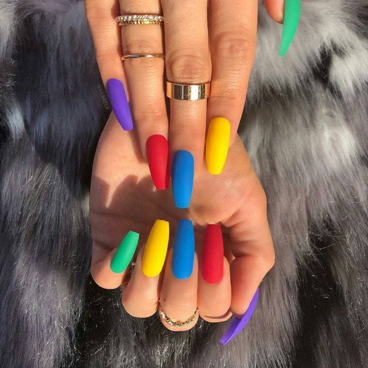 Fashion Nails