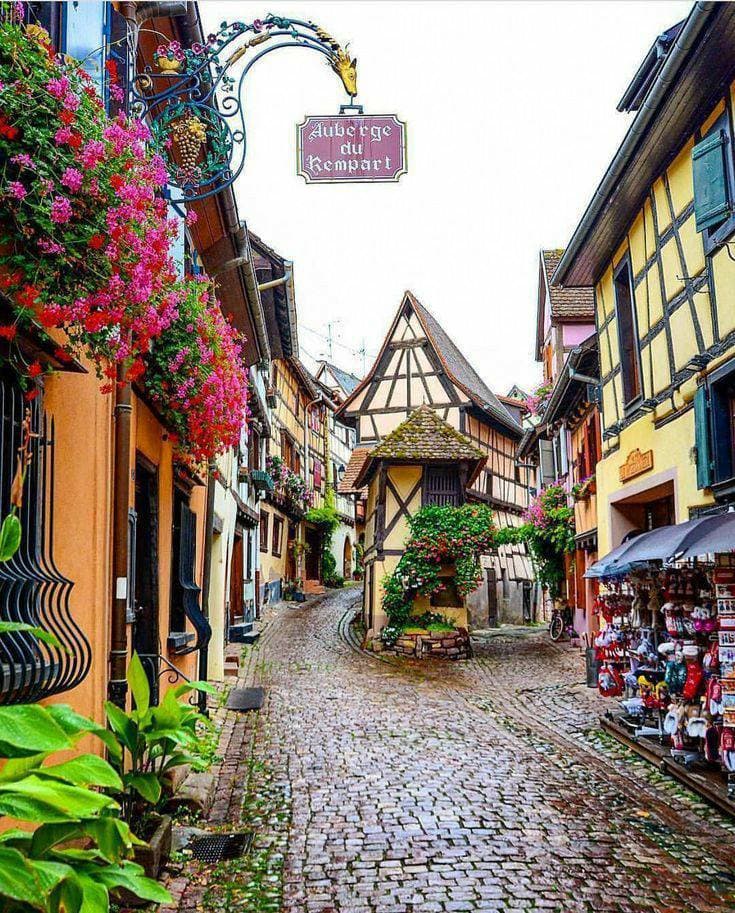 Place Eguisheim, França