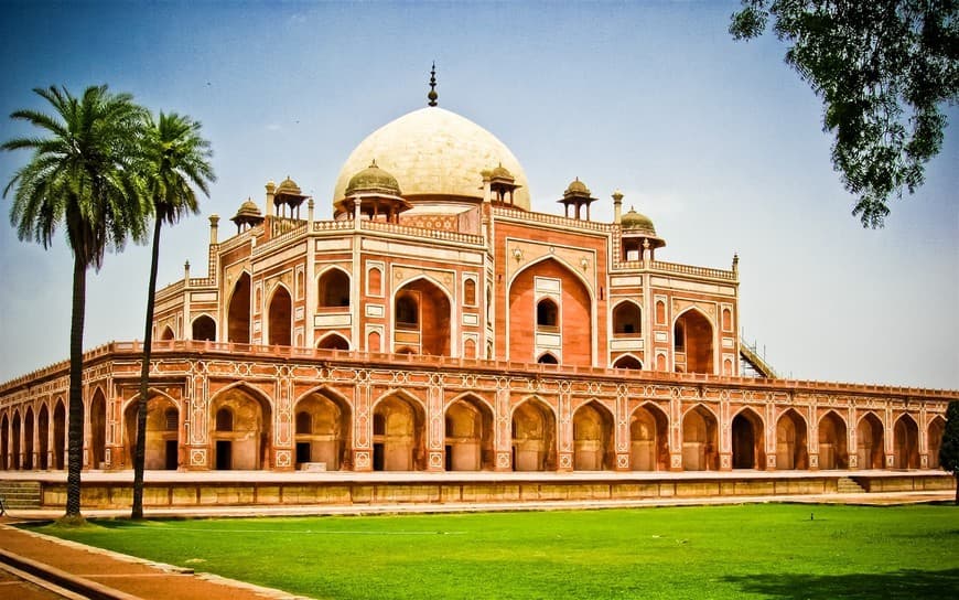 Place Humayun's Tomb