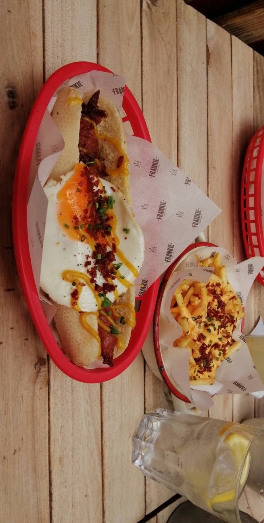 Restaurantes Frankie Hot Dogs