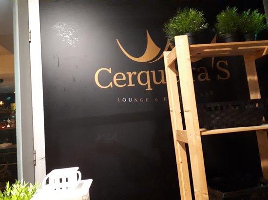 Restaurantes Cerqueira's Lounge & Restaurant