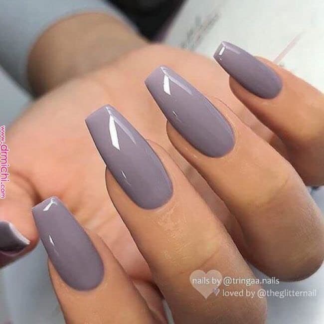 Moda Unhas Acizentadas