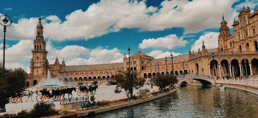 Place Plaza de Sevilla