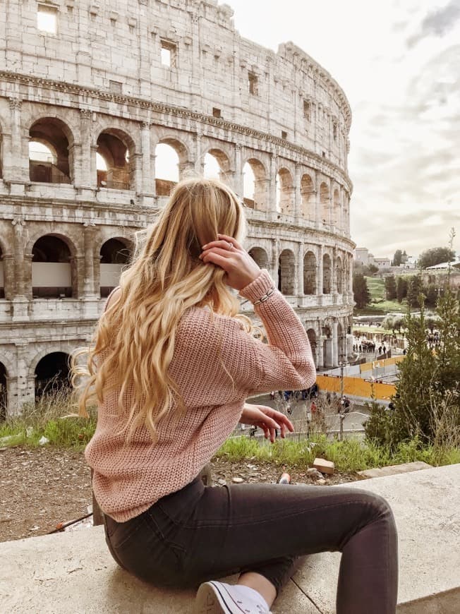 Lugar Coliseo de Roma