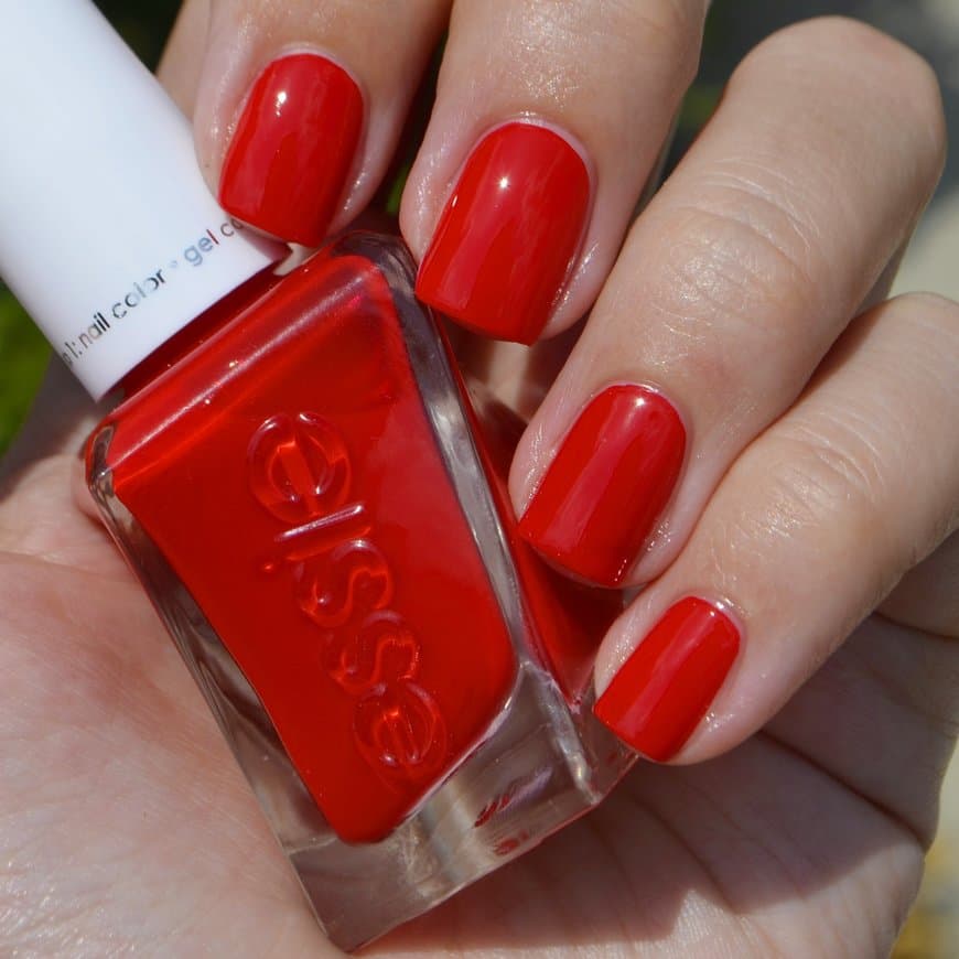 Product essie gel couture- living legend