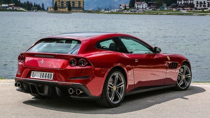 Product Ferrari GTC4 Lusso