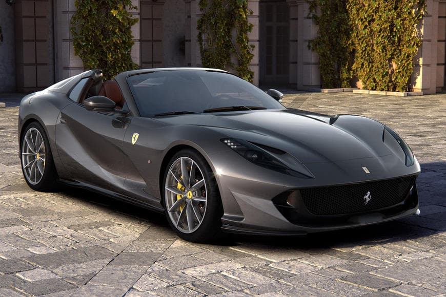 Moda Ferrari 812 gts usa V12